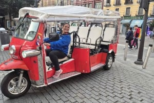 1.5-hour Tuk Tuk Tour in Madrid