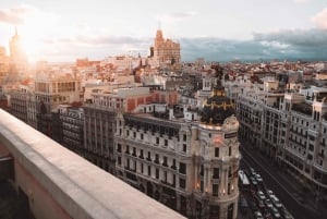 Madrid at 15:15 | Guided City Walking Tour with Small Group