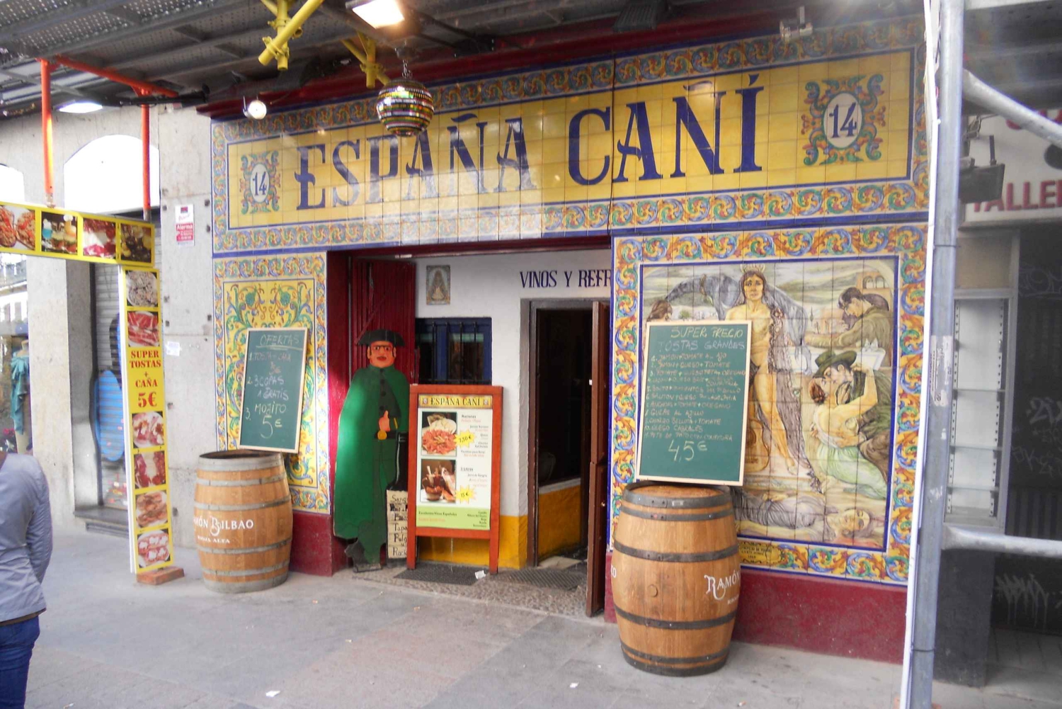 2.5-Hour Evening Tapas Tour through Madrid