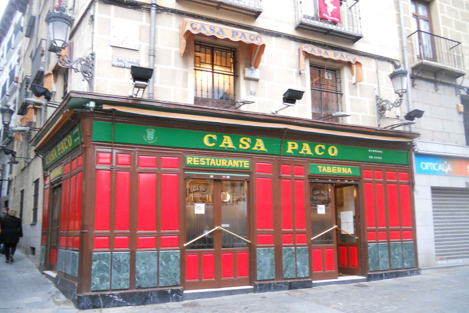 2.5-Hour Evening Tapas Tour through Madrid