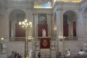 Afernoon Royal Palace skip the line and Historical tour