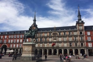 Alcázar and Historic Segovia & Toledo Tour from Madrid