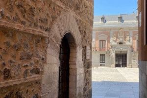 Wycieczka po architekturze: Stary zabytkowy Madryt z architektem