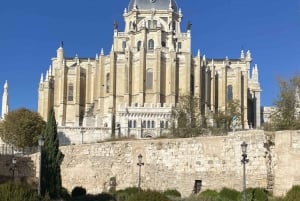 Arkitekturresa: Gamla historiska Madrid med en arkitekt