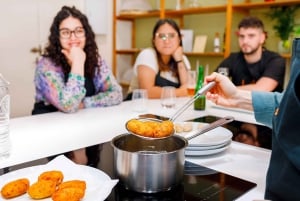 Matlagningskurs i autentiska tapas på ett privat matställe i Madrid