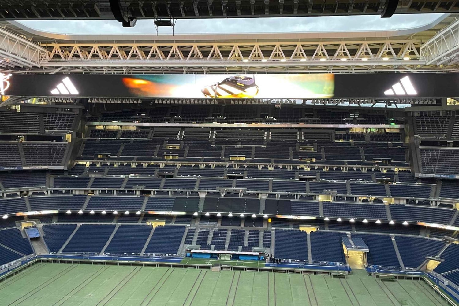 Premium guidet tur på Bernabéu: lidenskap, trofeer og hjertet av Real Madrid