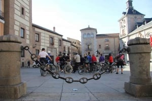 Madridin parhaat puolet: 3 tunnin opastettu pyöräretki pienissä ryhmissä
