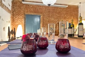 Посещение мельницы по производству оливкового масла и дегустация масла с аперитивом и блюдами и вином на пару