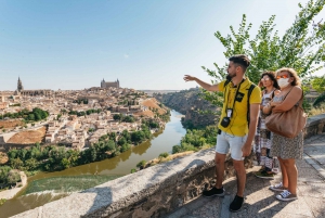 Desde Madrid: Excursión de un día guiada a Toledo en Autobús