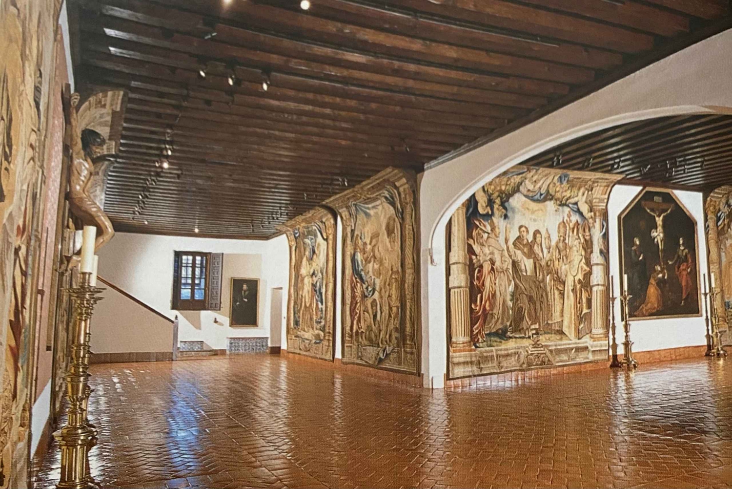 Экскурсия по монастырю Дескальсас-Реалес с билетами