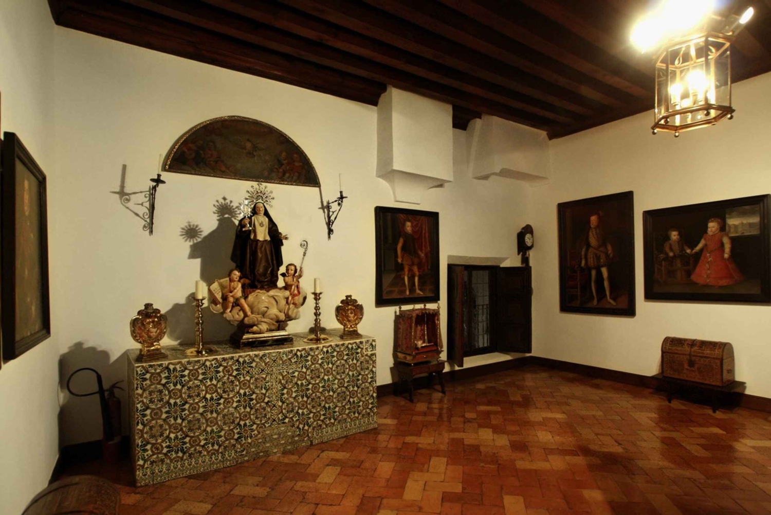 Экскурсия по монастырю Дескальсас-Реалес с билетами