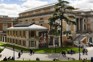 Immergiti nell'arte spagnola: Tour del Museo del Prado con Velázquez e Goya