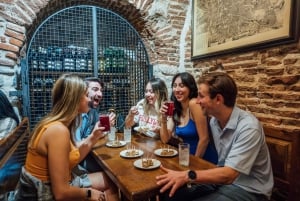 Tour gastronomico delle tapas ubriache con cena a Madrid