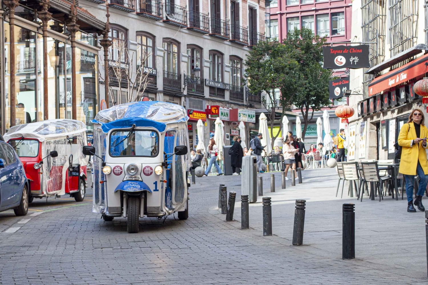 Visite des sites historiques de Madrid en tuk-tuk électrique