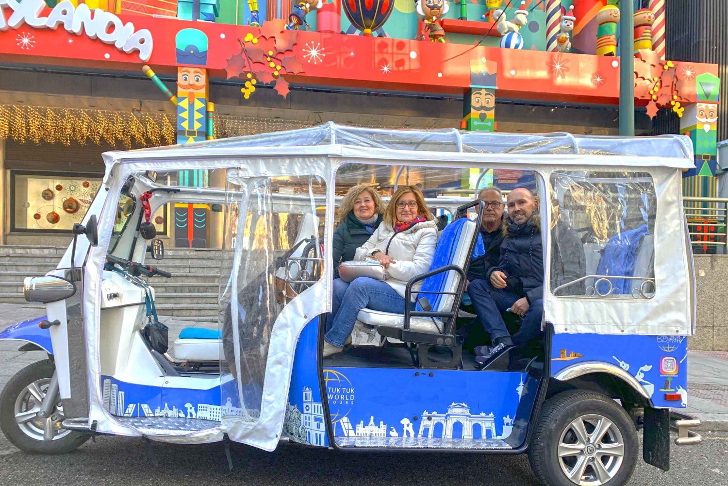 Visite des sites historiques de Madrid en tuk-tuk électrique