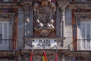 Madrid: Royal Palace, Old Town and Poets District Tour