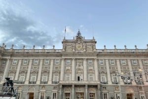 Madrid: Guided Tour of Prado Museum and Royal Palace