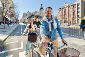 Entdecke Madrid mit dem Fahrrad und fotografiere mit Benja