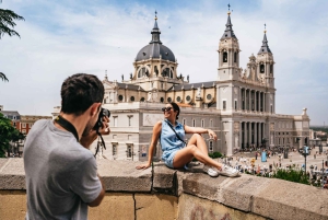 Entdecke Madrid mit dem Fahrrad und fotografiere mit Benja