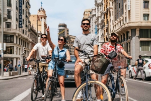 Entdecke Madrid mit dem Fahrrad und fotografiere mit Benja