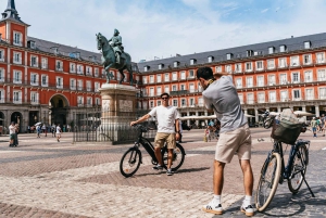 Entdecke Madrid mit dem Fahrrad und fotografiere mit Benja