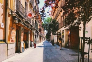 Explore Madrid with an Actor Guide: Dark Legends of Madrid