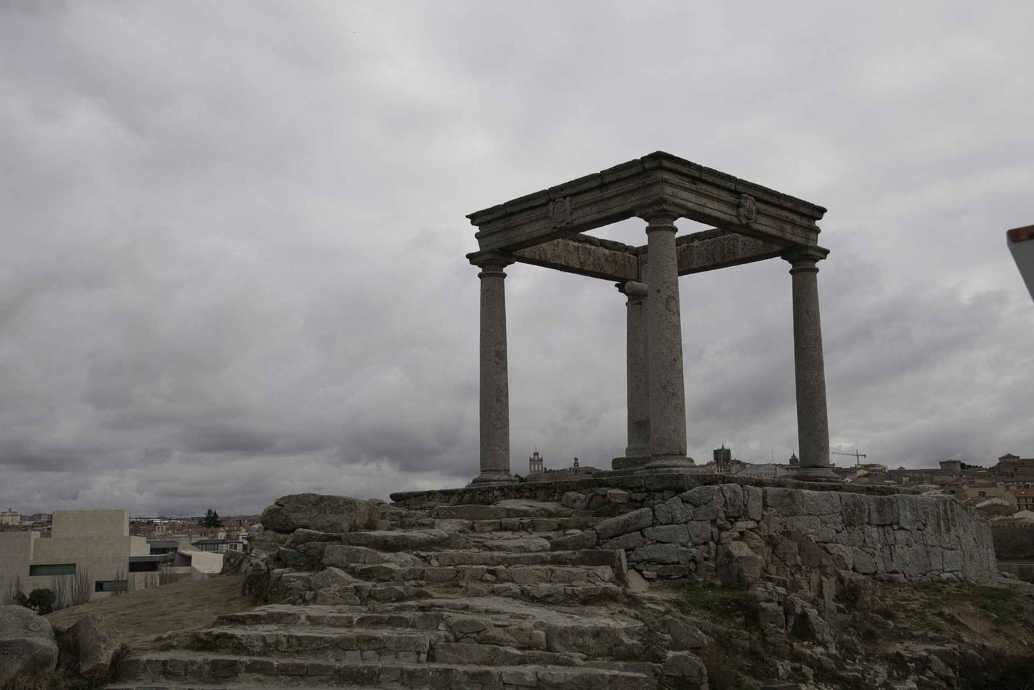 Из Мадрида: частная однодневная поездка в Авилу и Сеговию