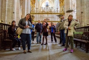 Madrid: Avila med murar och Segovia med Alcazar