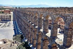 From Madrid: Guided Day Trip to Segovia, optional Alcázar