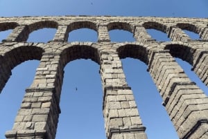 From Madrid: Guided Day Trip to Segovia, optional Alcázar