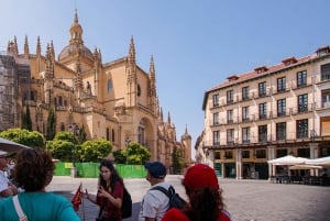 Madridista: Alcázar Madridista: Opastettu päiväretki Segoviaan, valinnainen Alcázar