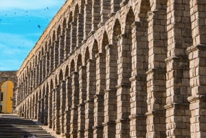 Madridista: Alcázar Madridista: Opastettu päiväretki Segoviaan, valinnainen Alcázar