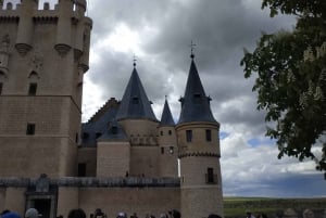 Madridista: Alcázar Madridista: Opastettu päiväretki Segoviaan, valinnainen Alcázar