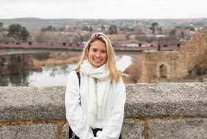 Da Madrid: Tour guidato a Toledo e Puy du Fou Spagna