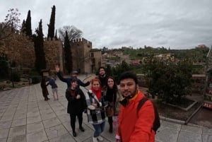 Från Madrid: Guidad tur till Toledo och Puy du Fou Spanien