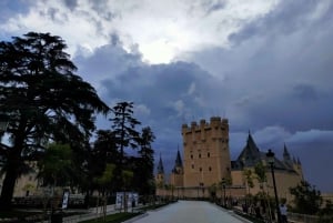 From Madrid: Half-Day or Full-Day Trip to Segovia