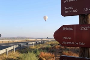 Från Madrid: Varmluftsballong över Toledo med brunch