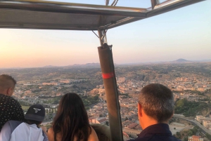 Vanuit Madrid: Luchtballon over Toledo