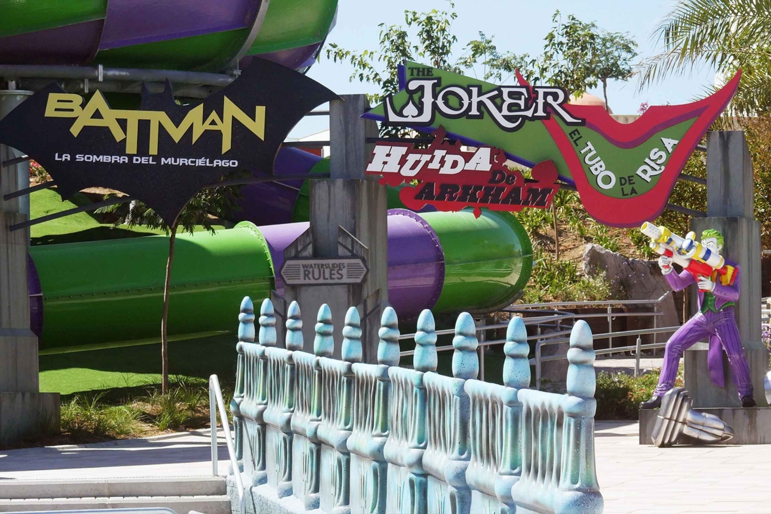 マドリード発：パルケワーナービーチウォーターパーク＆交通機関