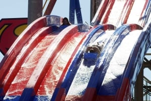 マドリード発：パルケワーナービーチウォーターパーク＆交通機関