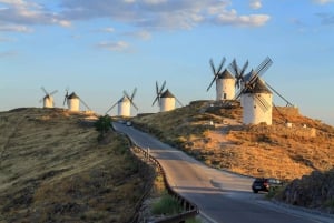 From Madrid: Private Toledo and La Mancha Windmills Day Trip