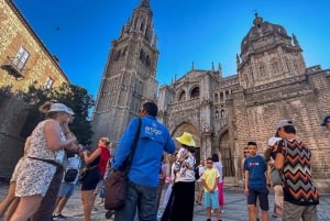 Madrid: Segovia, Ávila en Toledo in 1 dag met tickets en lunch