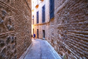 From Madrid: Toledo and Segovia Tour with Alcazar Admission