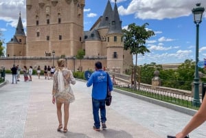 Madrid: Segovia, Ávila en Toledo in 1 dag met tickets en lunch