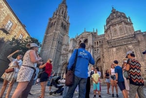 Madrid: Segovia, Ávila en Toledo in 1 dag met tickets en lunch