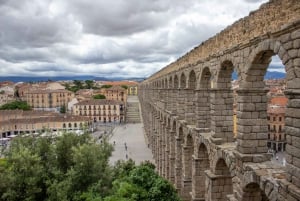 Madrid: Segovia, Ávila en Toledo in 1 dag met tickets en lunch