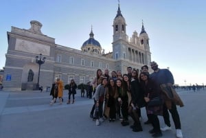 Madrid: Stadsrondleiding voor een hele dag met flamenco show & maaltijd