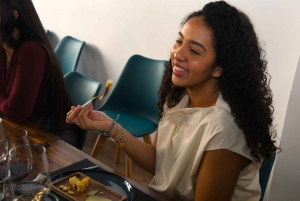 Experiência gourmet: degustação de queijos e vinhos espanhóis