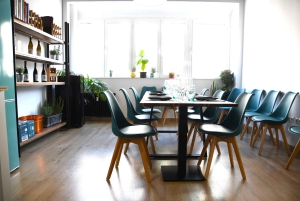 Experiência gourmet: degustação de queijos e vinhos espanhóis