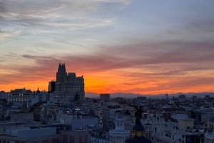 Guided Tour in Tuk Tuk around Madrid
